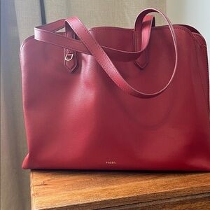 Fossil Sydney leather tote bag in red